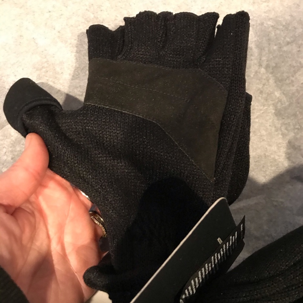 Hawke & Co gloves - Picture 4 of 5